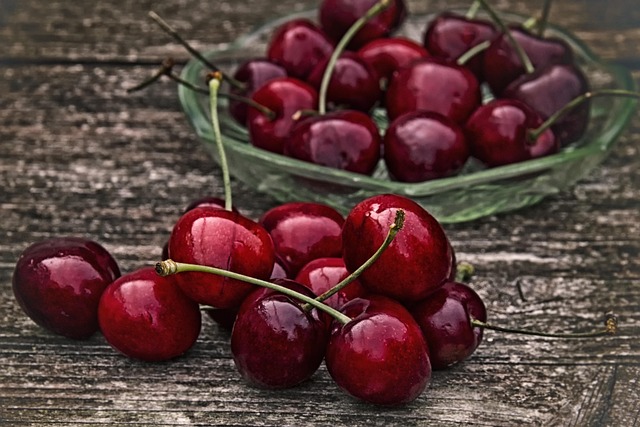 cherries2